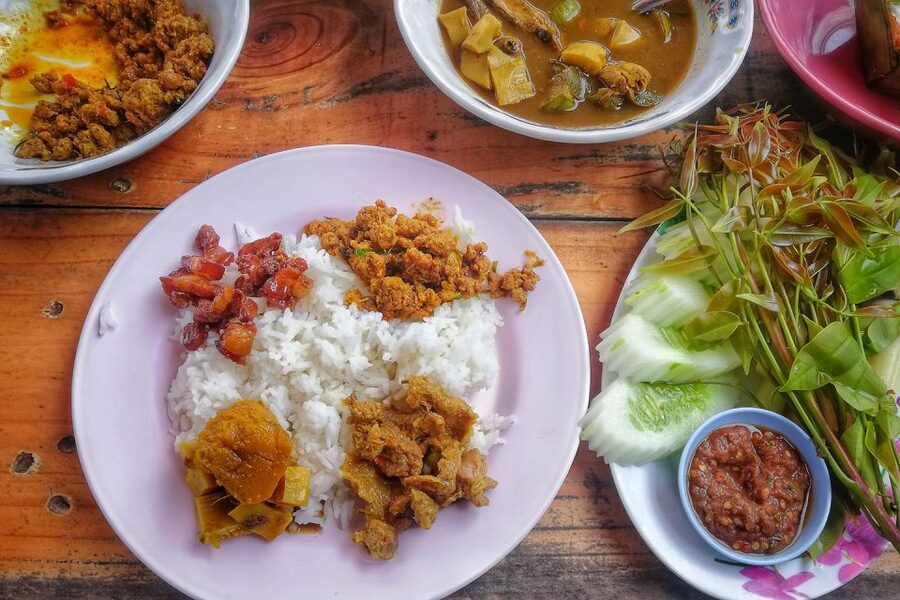 Hua Hin: Eat Like a Local Thai Food Tour - What could be annoying: dietary limits and dish coverage