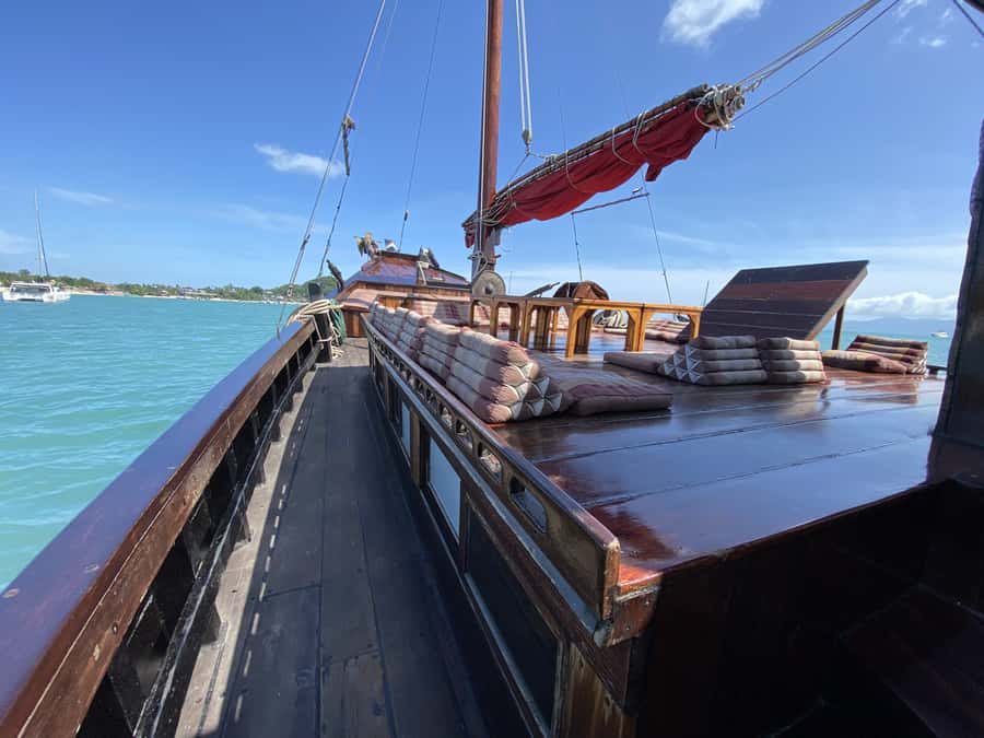 Hua Hin: Full-Day Trip to Sam Roi Yot by Sail Boat - Getting to the boat from Hua Hin or Pak Nam Pran
