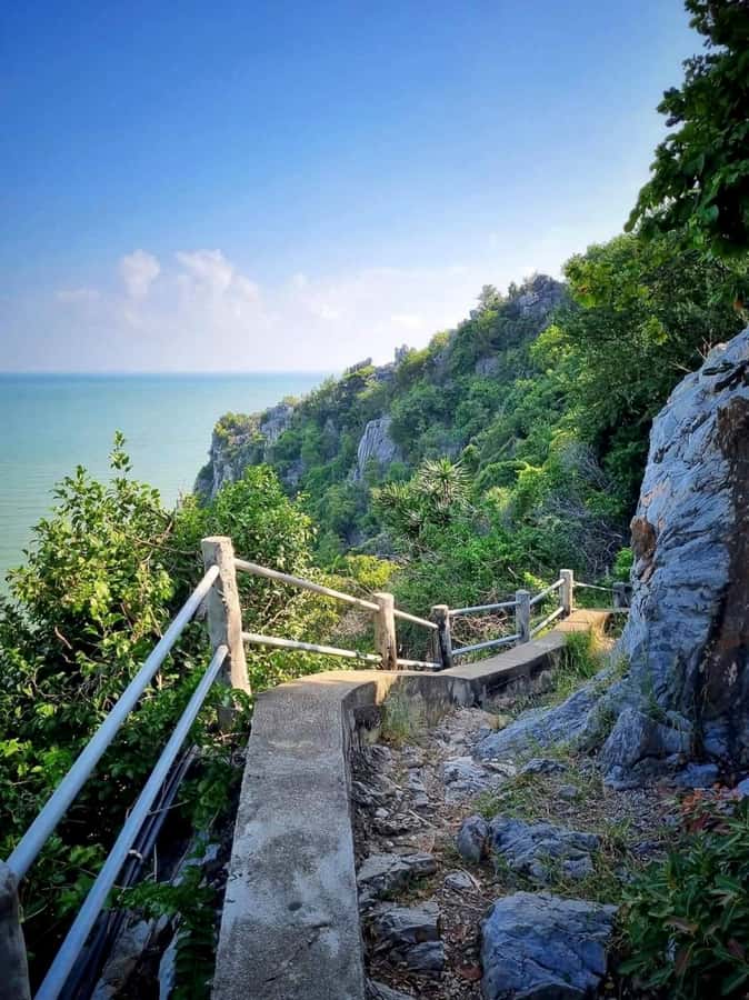 Hua Hin: Phraya Nakhon Cave Tour - Leam Sala Beach: white sand time between cave moments
