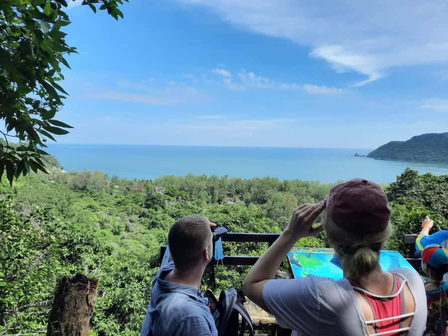 Hua Hin: Sam Roi Yod and Praya Nakhon Cave Group Tour - Farm stops, pineapples, and a fishing village boat ride