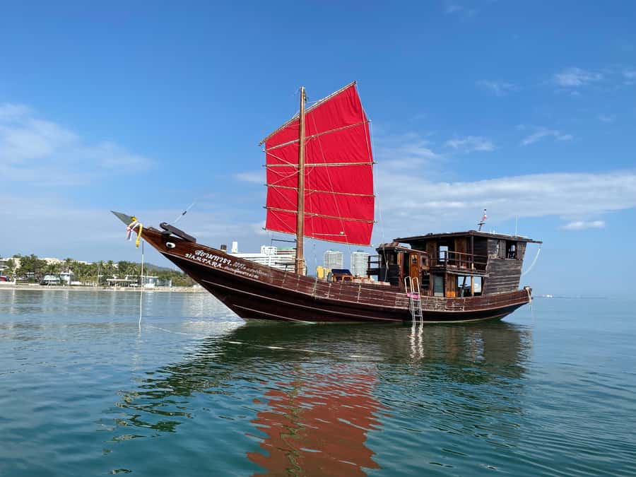 Hua Hin: Siamtara Sunset Sailing Dinner Cruise with Pickup - Key things I’d circle before you book