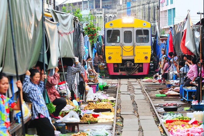 Iconic Markets: Damnoen & Train Market Explore - Optional long-tail boat time: worth it, but budget it