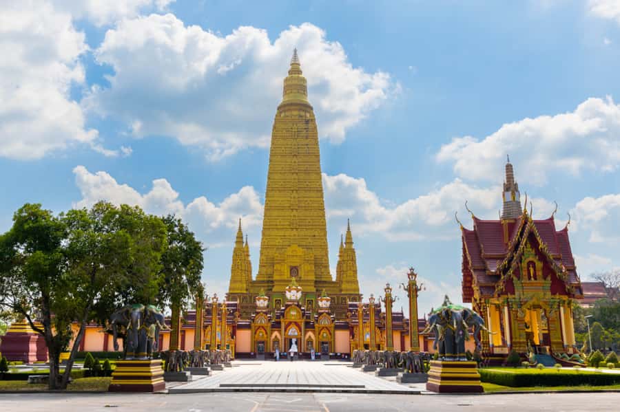 Khao Lak: 3 Temples Full Day Tour w/Lunch & Hotel Transfer - Wat Maha That Wachiramongkol: Southern Thailand’s Tallest Golden Pagoda Finale