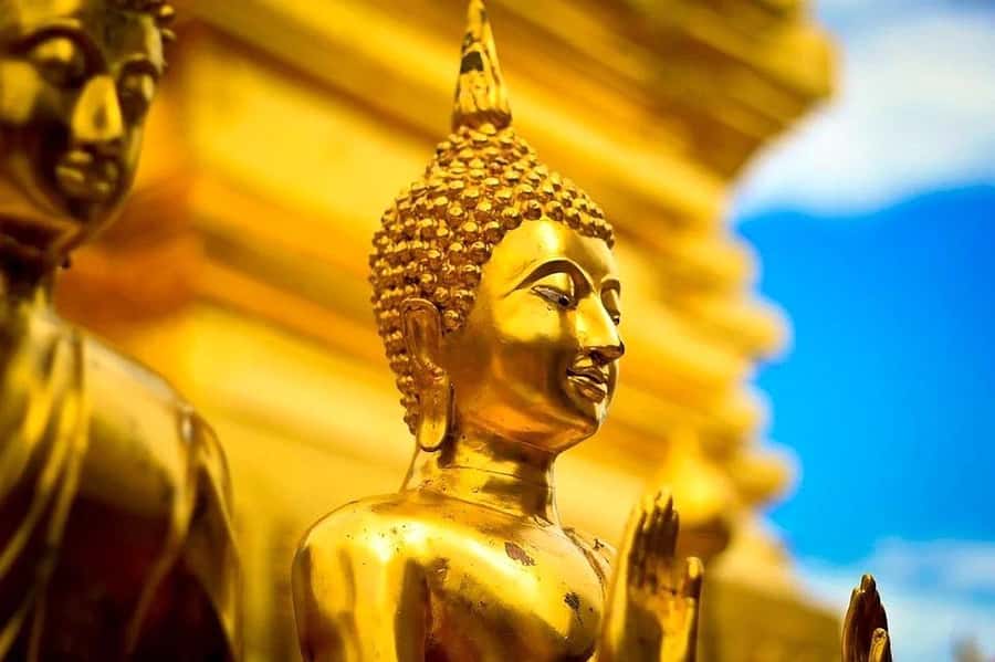 Khao Lak: A Spiritual Journey to its Most Exquisite Temple - Bang Tong Temple and its huge golden tower: the wow stop