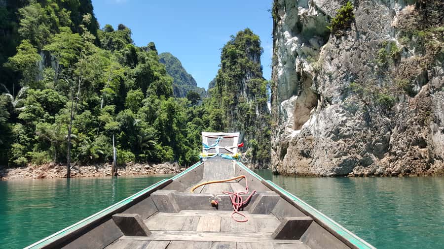 Khao Lak: Khao Sok National Park Overnight Treehouse Trip - Lunch at bamboo raft houses, then a swim break