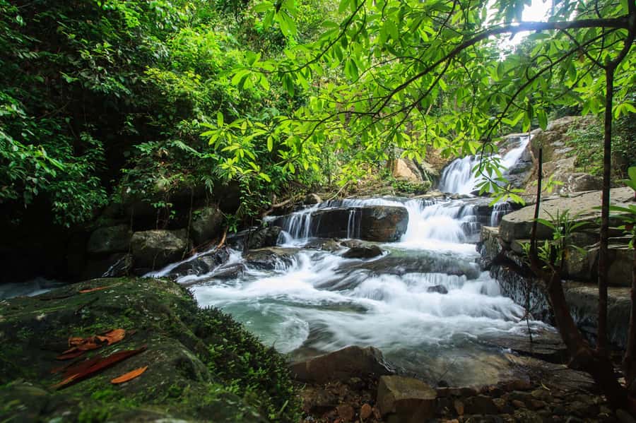 Khao Lak: Off-Road Jungle Full-Day Jeep Tour with Lunch - The waterfall stop at higher elevation: great cooling, real footing