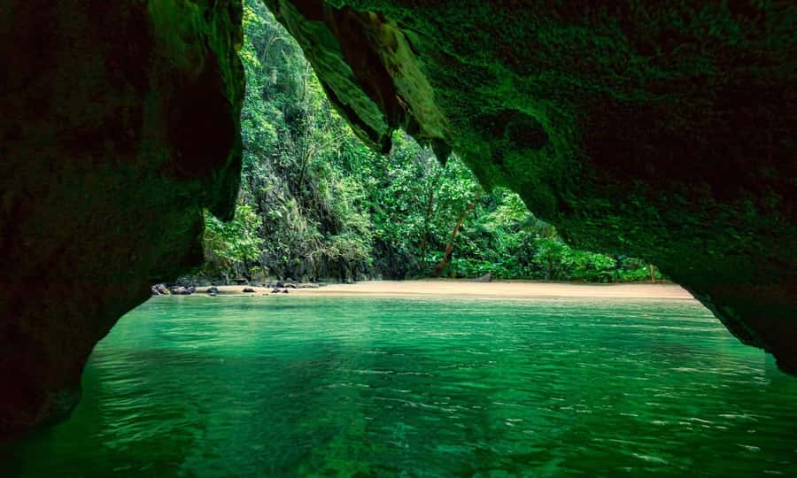 Ko Lanta: 4 Islands Tour By Private Longtail Boat with Lunch - Koh Chueak: Scenic Views and a Calm Snorkel Start