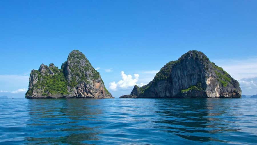 Ko Lanta: 4 Islands Tour By Private Longtail Boat with Lunch - Weather Changes: Why Some Days Feel Rougher