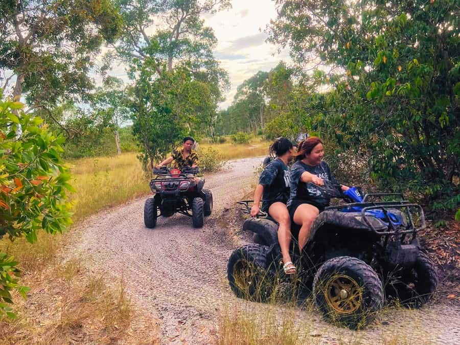 Ko Lanta : ATV Adventure On Koh Lanta Noi - ATV trail reality: sand, gravel, jungle roads, and how hard it is