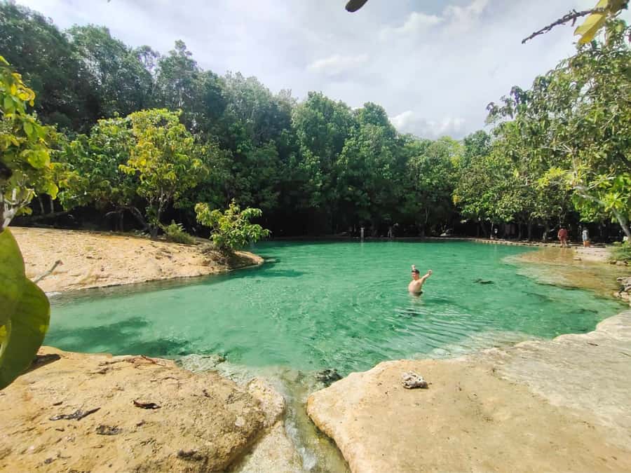 Ko Lanta: Full Day Emerald Pool&Hot Spring With Tiger Temple - Lunch and included extras: what you should expect for food and comfort