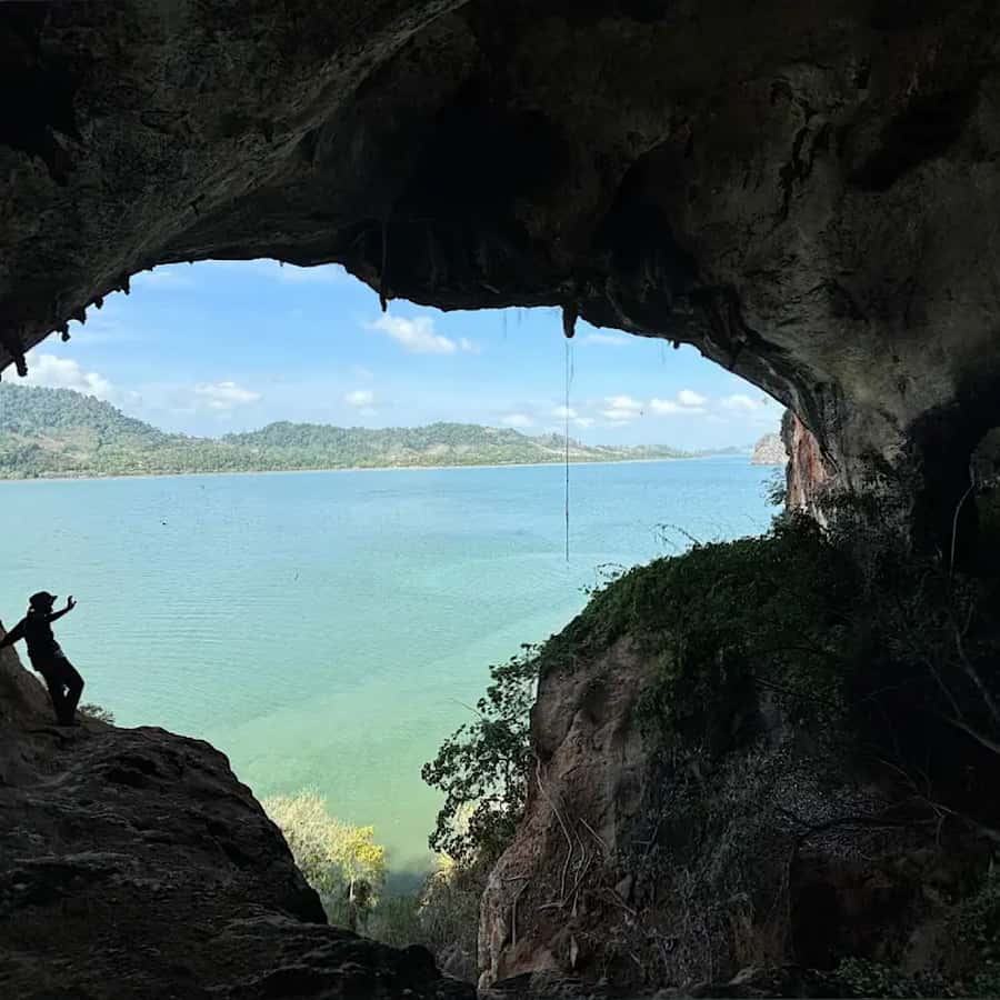Ko Lanta: Half-Day Kayaking Koh Phee & Koh Talabeng 2 Caves - Price and Value: $31 for a Half-Day With Real Inclusions