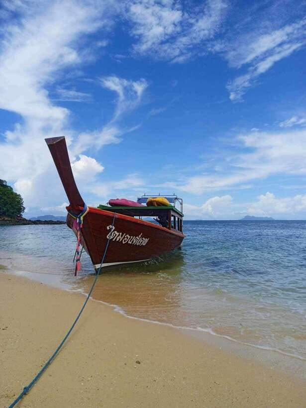 Ko Lanta: Ko Aung, Ko Phee Ghost Island Cave, Talabeng Kayak - Who should book this Koh Lanta cave and mangrove tour