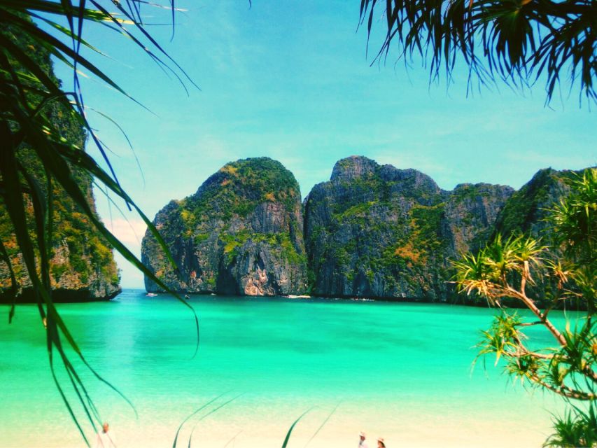 Ko Lanta: Phi Phi Day Trip by Speed Boat - Stop 3: Bamboo Island, white sand, and a real beach lunch