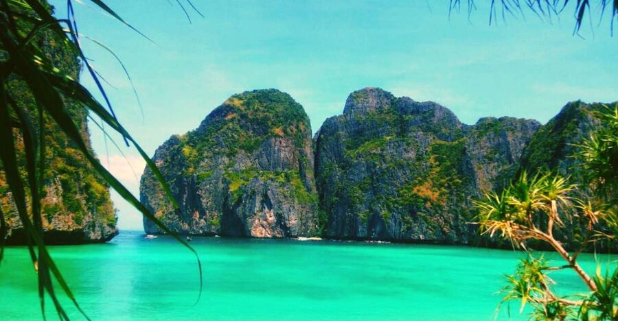 Ko Lanta: Phi Phi Day Trip by Speed Boat - What’s included on board: gear, drinks, and safety