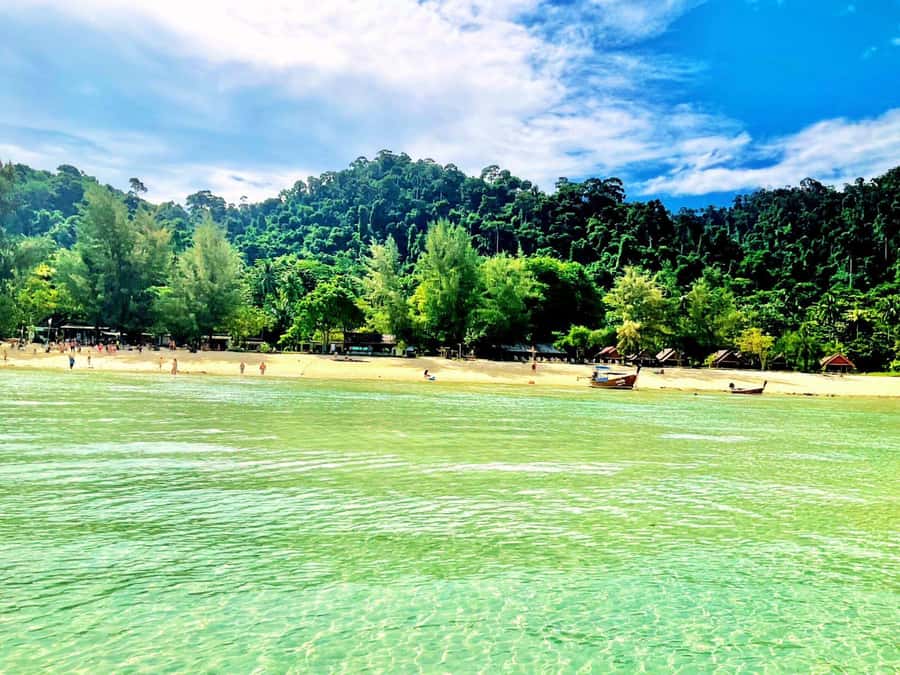 Ko Lanta: Private 4 Islands Tour by Longtail Boat - Who this tour fits best (and who should skip it)
