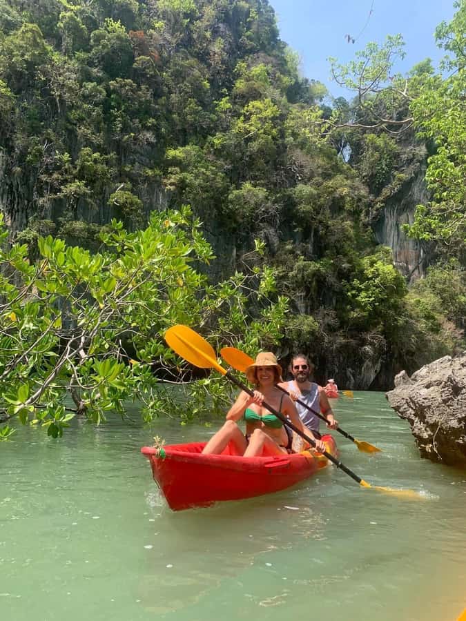 Ko Lanta: Sea Cave Kayaking Adventure Mangrove with Lunch - Koh Talabeng Sea Cave Kayaking: The Main Event