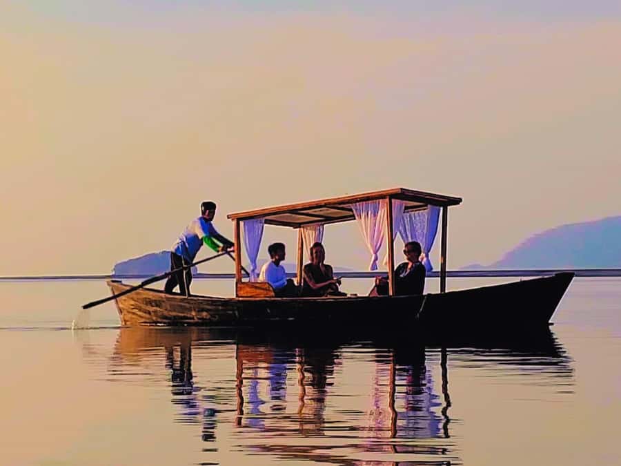 Ko Lanta: Sunrise Gondola Boat Ride with Breakfast - Key things you’ll notice on this Ko Lanta sunrise gondola