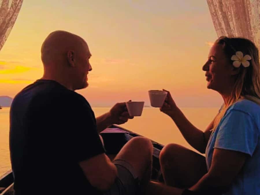 Ko Lanta: Sunrise Gondola Boat Ride with Breakfast - Gondola cruising, low tide steps, and photo moments without the rush