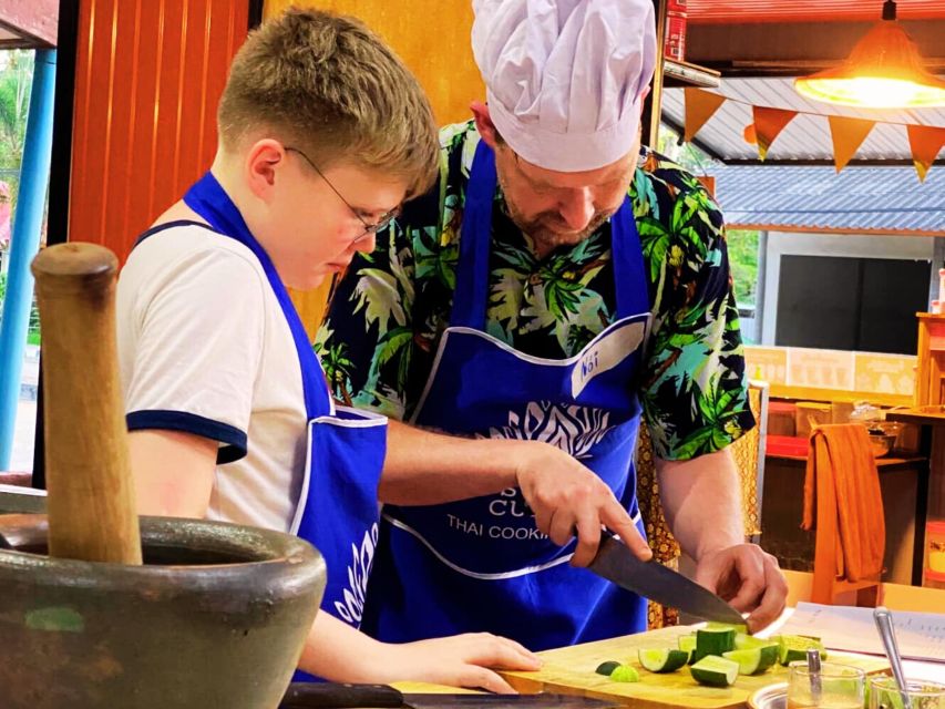 Ko Lanta: Thai Cooking Class with Market Tour and Dinner - Market to wok on Ko Lanta: what makes this class work