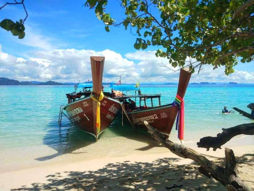 Ko Lanta: Unique 4-Island Long-Tail Snorkeling Tour w/ Lunch - Koh Muk and the Emerald Cave Swim Through a Dark Tunnel