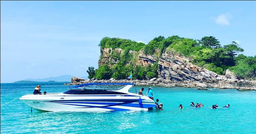 Ko Samui: Pig Island Snorkeling and Koh Tan Speedboat Tour - Getting picked up from your hotel to Bang Khao harbor