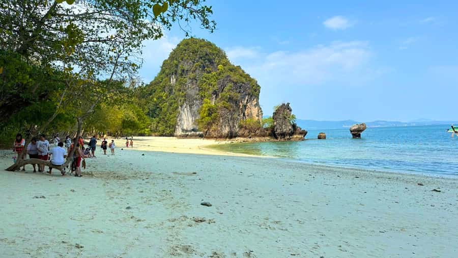 Ko Yao Yai: Hong Island & Plankton Longtail Boat Sunset Tour - Koh Hong Lagoon on Hong Island: The Main Water Moment