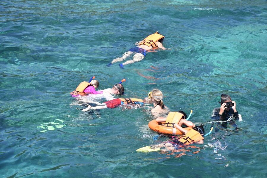 Koh Lanta: 4-Island Adventure Tour to Emerald Cave - Who this Koh Lanta island tour suits best