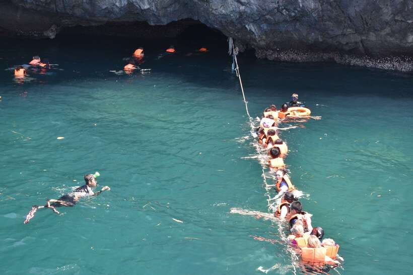 Koh Lanta: 4-Island Adventure Tour to Emerald Cave - Entering the Emerald Cave at Koh Mook