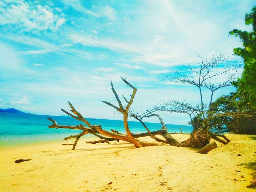 Koh Lanta: 4 Islands and Emerald Cave Snorkeling Trip - The 4-island snorkeling setup: why it works so well