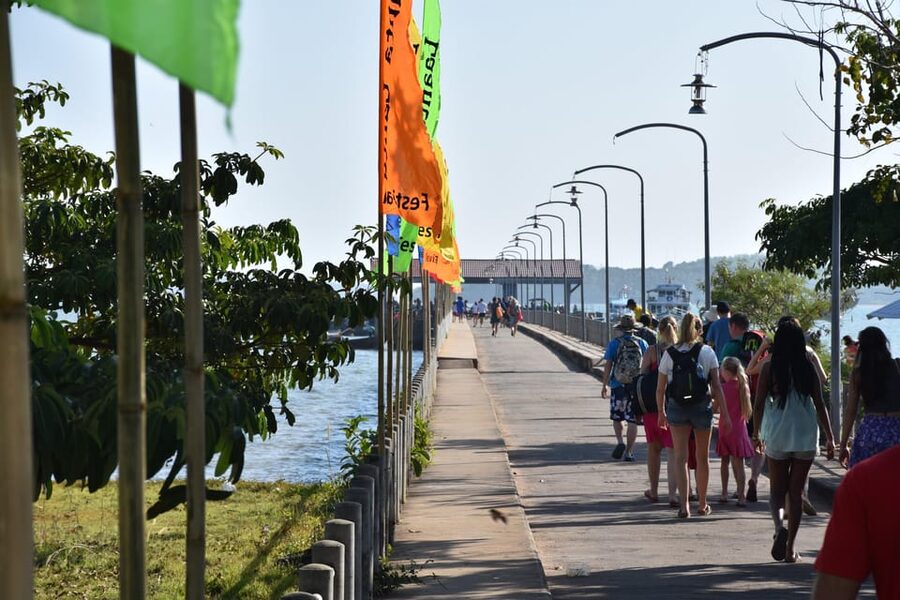 Koh Lanta: 4 Islands and Emerald Cave Tour by Longtail Boat - Koh Mook beach time via Koh Ngai lunch: where the day slows down