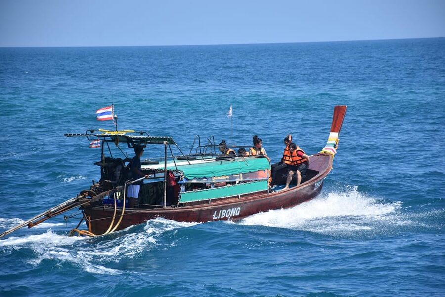 Koh Lanta: 4 Islands and Emerald Cave Tour by Longtail Boat - Pickup, pier, and the long-tail boat reality check