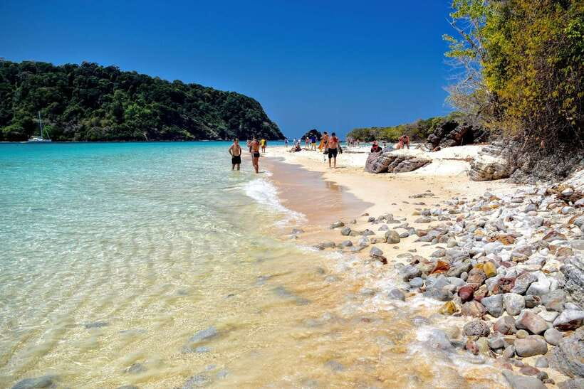 Koh Lanta: Adventure Sea Tour to Koh Rok and Koh Haa - Koh Haa Five Islands: your first snorkel stop in the mini lagoon