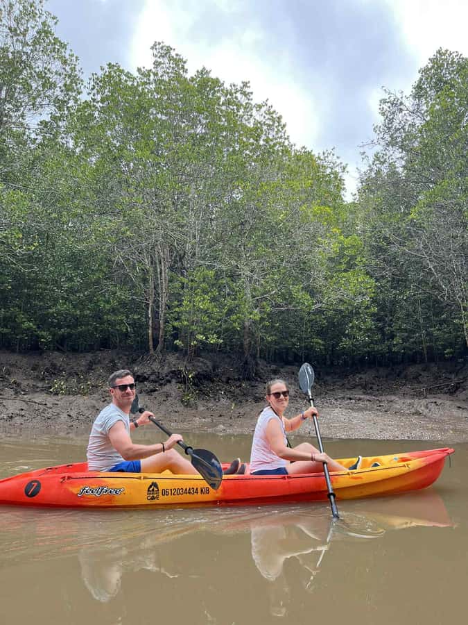 Koh Lanta: Amazon Mangrove Kayaking Tour With Lunch - Lunch Stop: Seafood at a Mangrove Restaurant and a Proper Break