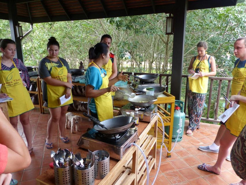 Koh Lanta: Evening Course at Lanta Thai Cookery School - The feast timing: you eat what you make