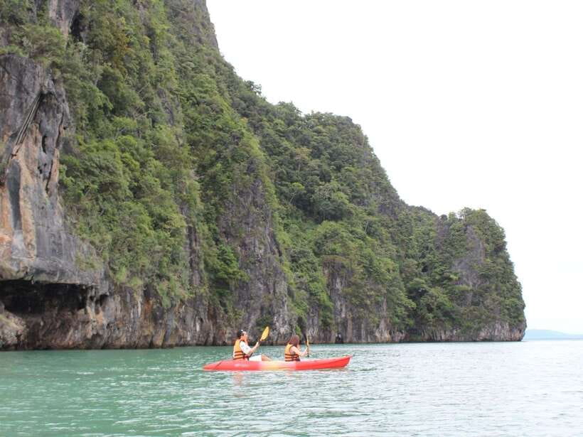Koh Lanta: Sea Cave Kayaking and Talabeng Island Tour - Sea cave kayaking and getting active on the water