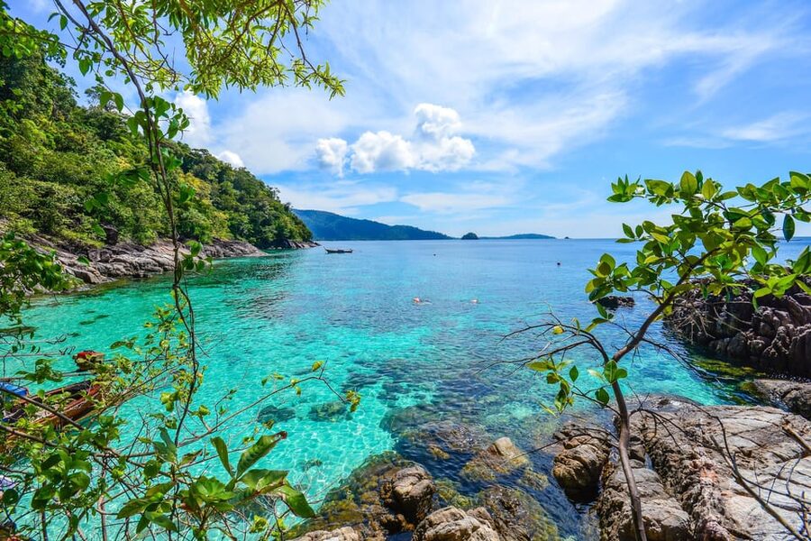 Koh Lipe: 7 Island Snorkeling Trip by Longtail Boat w/ Lunch - Price and value check at about $27, plus the national park fee reality