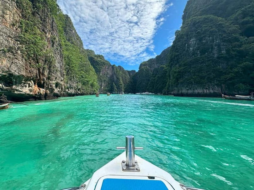 Koh Phi Phi: Early Morning Maya Bay, Bamboo Speedboat Tour - Meeting Blue Flow Travel and getting to the pier area