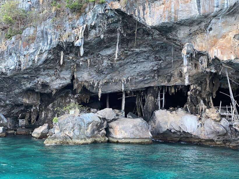 Koh Phi Phi: Maya Bay Private Longtail Boat Tour - Monkey Bay Macaques: Seeing Wildlife While Staying Respectful