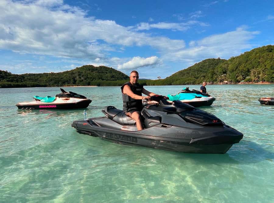 Koh Samui: Jetski Safari, Snorkeling to Pig & Virgin Islands - Jet Ski Safari in the Gulf of Thailand: what you ride and why it feels different