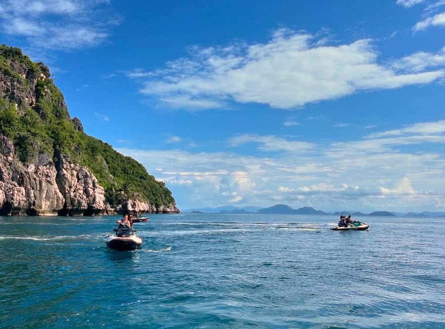 Koh Samui: Jetski Safari, Snorkeling to Pig & Virgin Islands - Heading into Koh Tan: photo stops, swimming, and limestone views