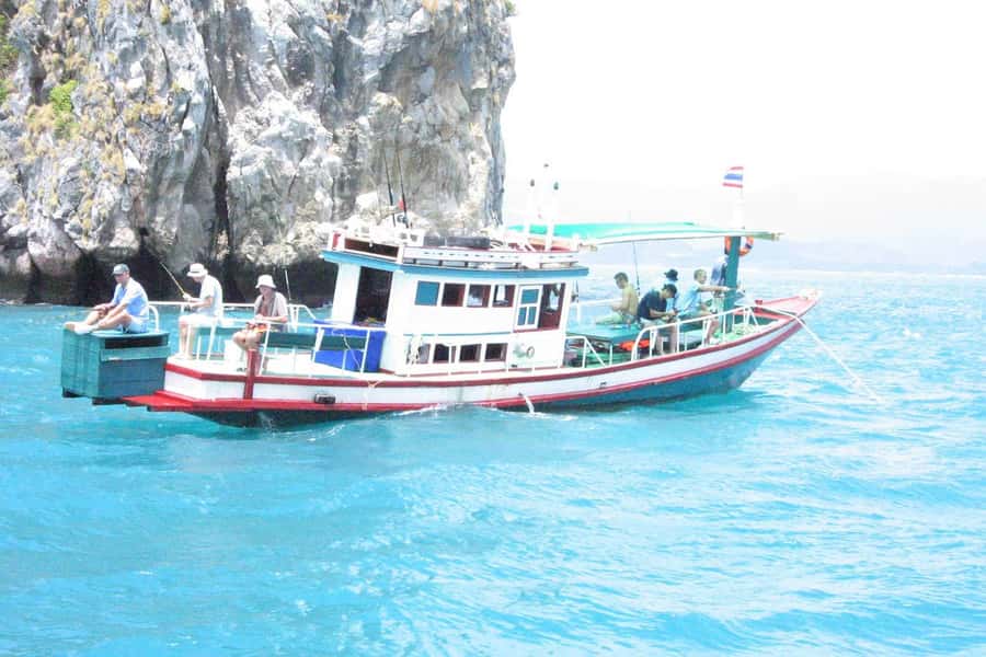 Koh Samui: Mr.Ung's Private Fishing/Boat Trip/Snorkeling/BBQ - Snorkeling in the Gulf: colorful marine life, but go with weather in mind
