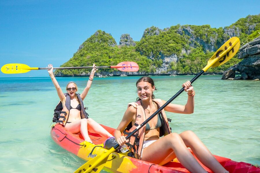 Koh Samui: Mu Ko Ang Thong Park Cruise with Kayaking Option - Koh Sam Sao photo stop: quick, quirky, worth the pause