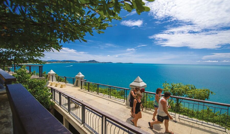 Koh Samui: Private 4x4 Jungle Adventure with Expert driver - Lunch with a view on the mountain