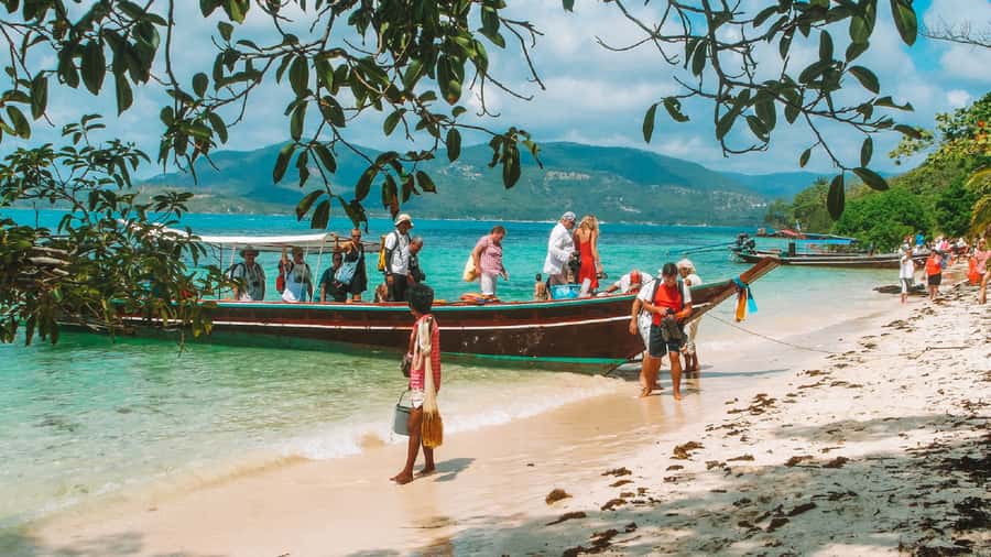 Koh Samui: Private Island Hopping Boat Tour - Price and value at $191 per person