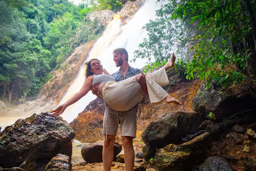 Koh Samui: Private Photoshoot for Couples & Families - The photo delivery, edited set plus unedited files