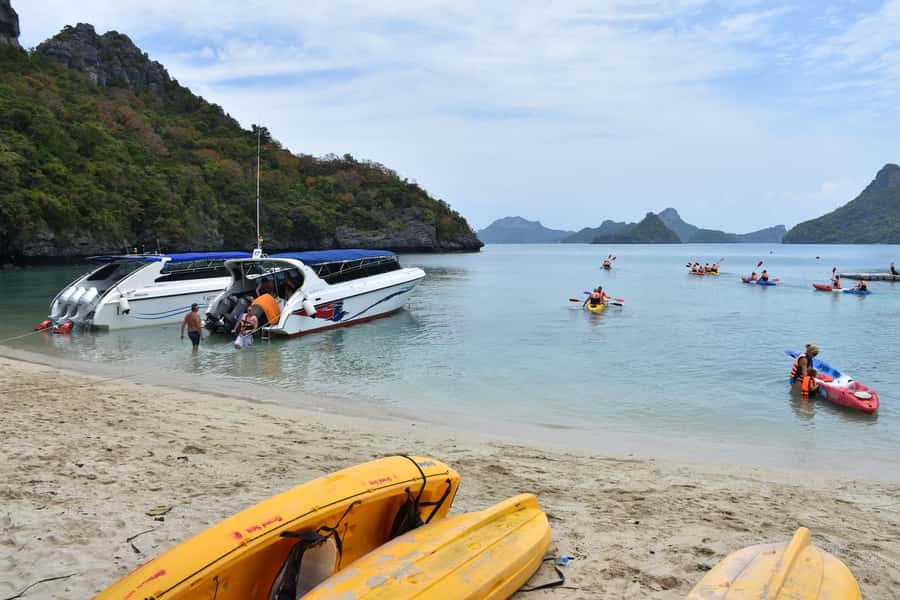 Koh Samui: Speedboat Adventure to Angthong's Hidden Gems - Speedboat run through Angthong Marine Park, 42 islands and limestone cliffs