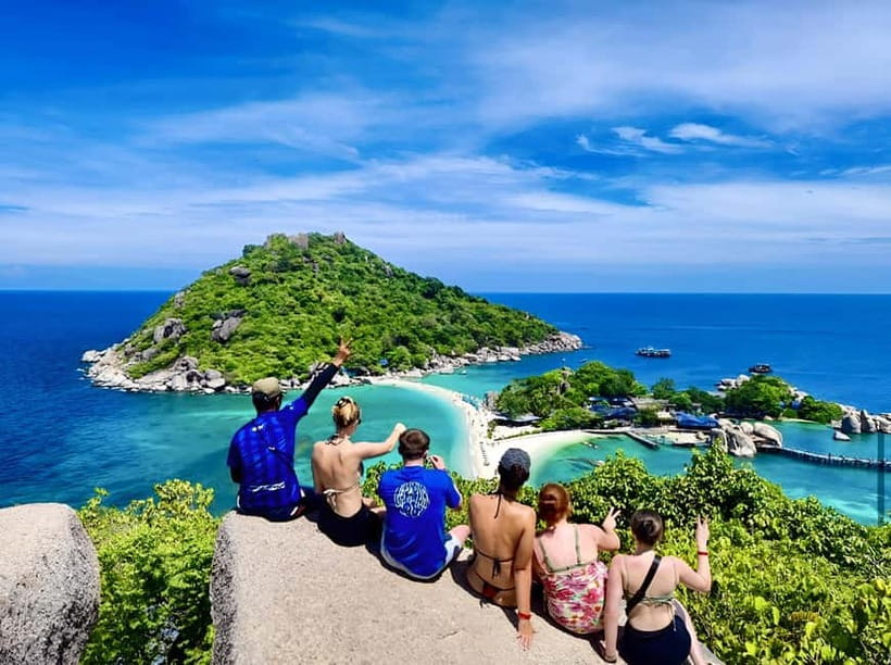 Koh Tao: Snorkeling Trip to Nang Yuan Island & Hidden Bays - Ko Nang Yuan and the three-island white sand walk