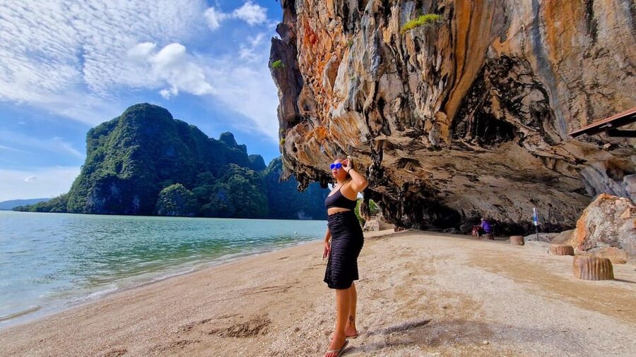 Koh Yao Yai/Noi: Private Longtail Tour James Bond & Ko Panyi - Koh Hong Kayaking in Caves and a Lagoon