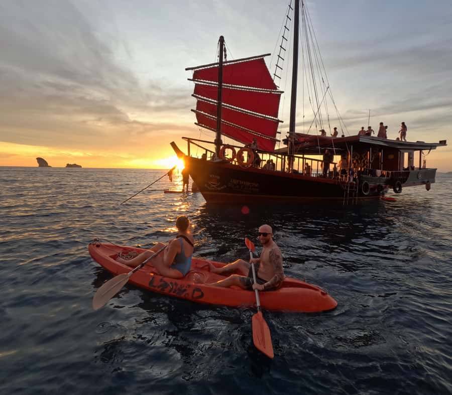 Krabi: 4-Island Sunset Snorkeling Tour & Bioluminescent Swim - What the Crew and Gear Get Right