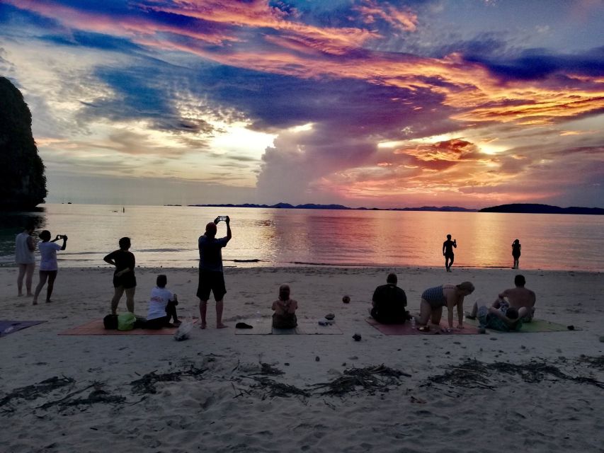 Krabi: 4 Island Tour, Sunset+Plankton, Small Group 12 pax - Koh Tup and the Chicken Island Walk, Yes Depends on Tides